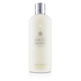 Molton Brown Glossing Conditioner with Plum-Kadu (Dull-Looking Hair)